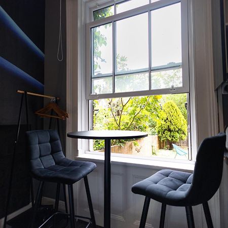 Elegant 1Bedroom Flat With Jacuzzi In A Prime Location Londres Exterior foto