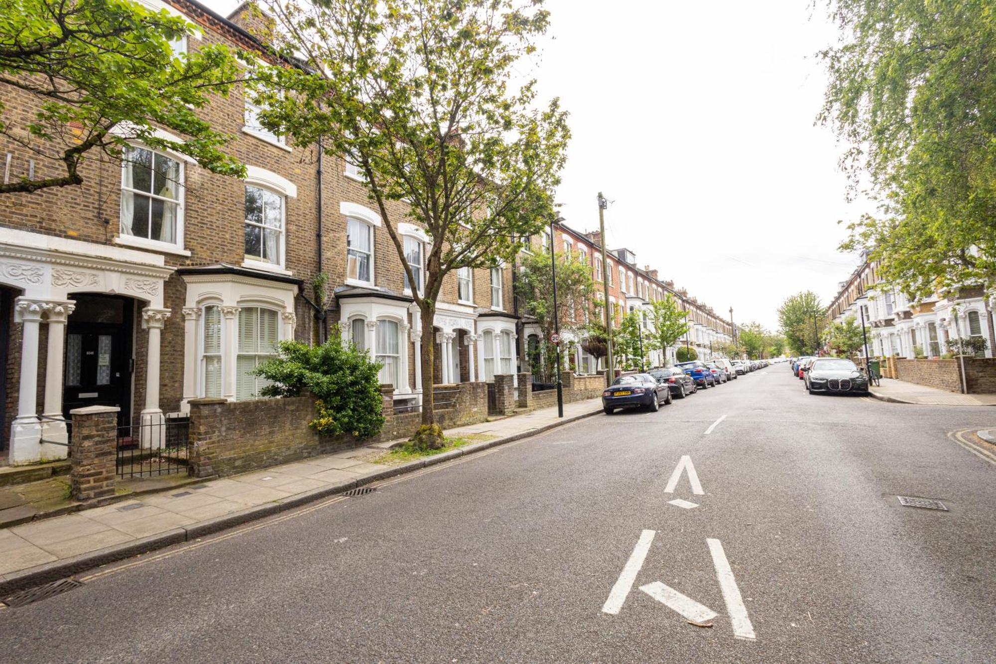 Elegant 1Bedroom Flat With Jacuzzi In A Prime Location Londres Exterior foto